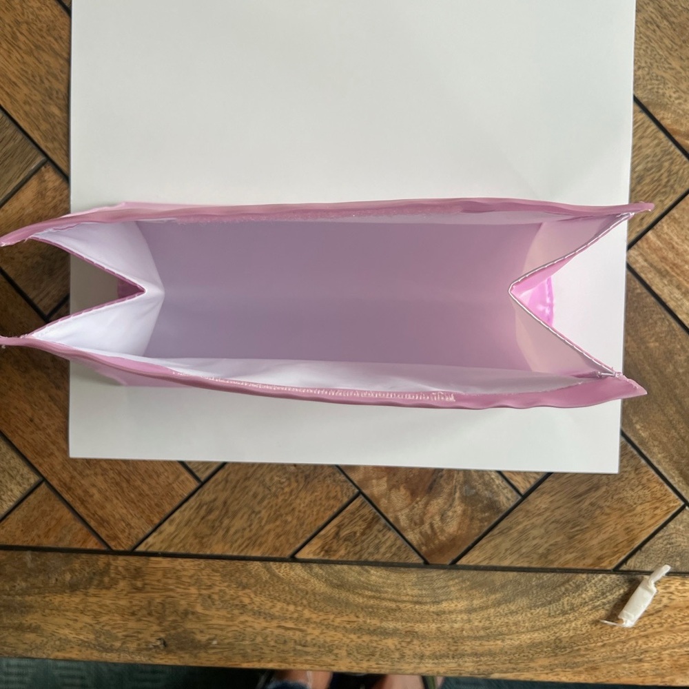 Chanel Chance pink pouch - Picture 2 of 2